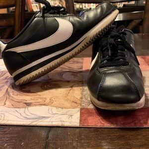 Nike Cortez Classic black leather training shoes